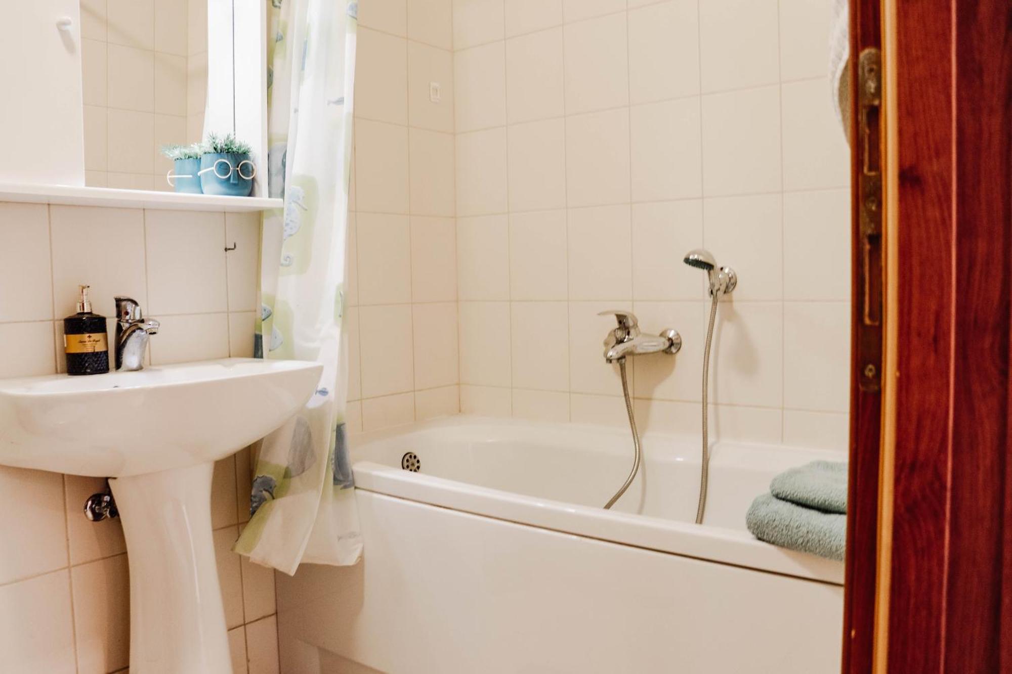 Apartman Mia Risan Eksteriør bilde